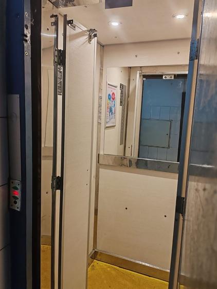 Apartament cu 3 camere decomandat în Dristor