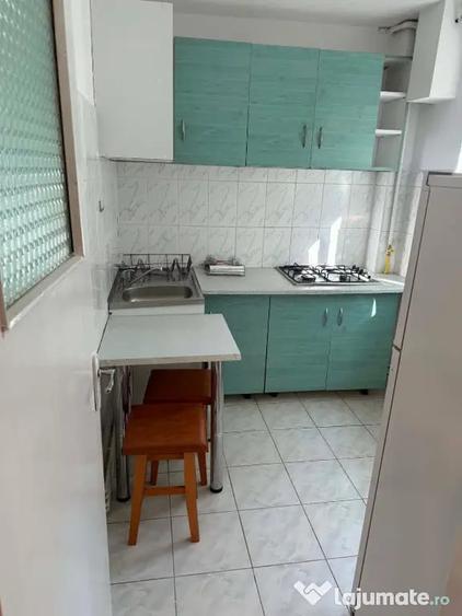 Garsonieră în Răcădău