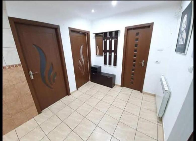 Apartament cu 2 camere decomandat, mobilat în Cug