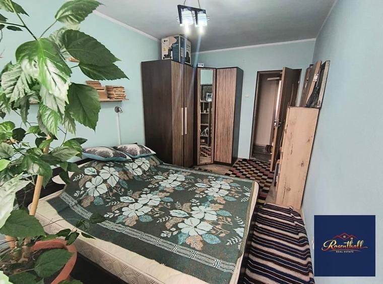Apartament cu 4 camere decomandat în Central
