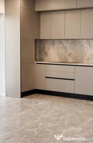 Apartament cu 2 camere decomandat în Băneasa