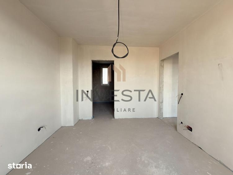 Apartament cu 4 camere semidecomandat în Bulgaria
