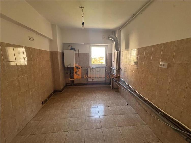 Apartament cu 3 camere decomandat în Unirii Sud