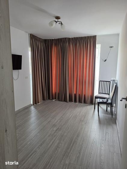 Casă cu 4 camere cu Teren 30 Mp în Central