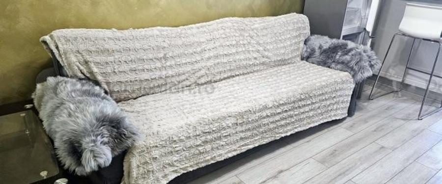 Apartament cu 2 camere semidecomandat, mobilat în Regie
