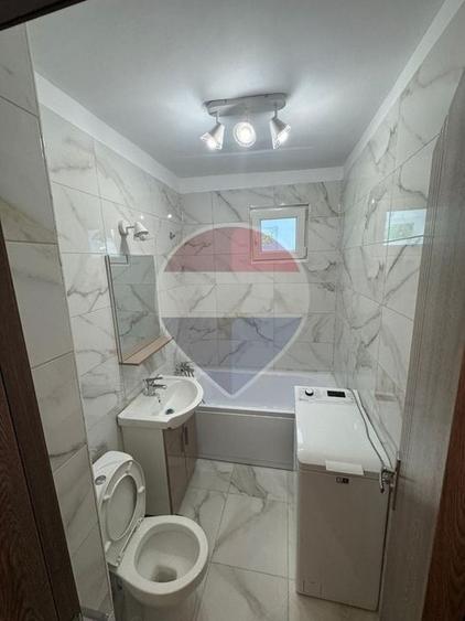 Apartament cu 2 camere semidecomandat, mobilat în Alexandru Obregia