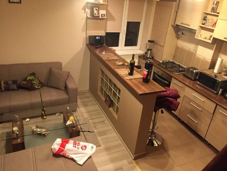 Apartament cu 2 camere decomandat în Centrul Civic