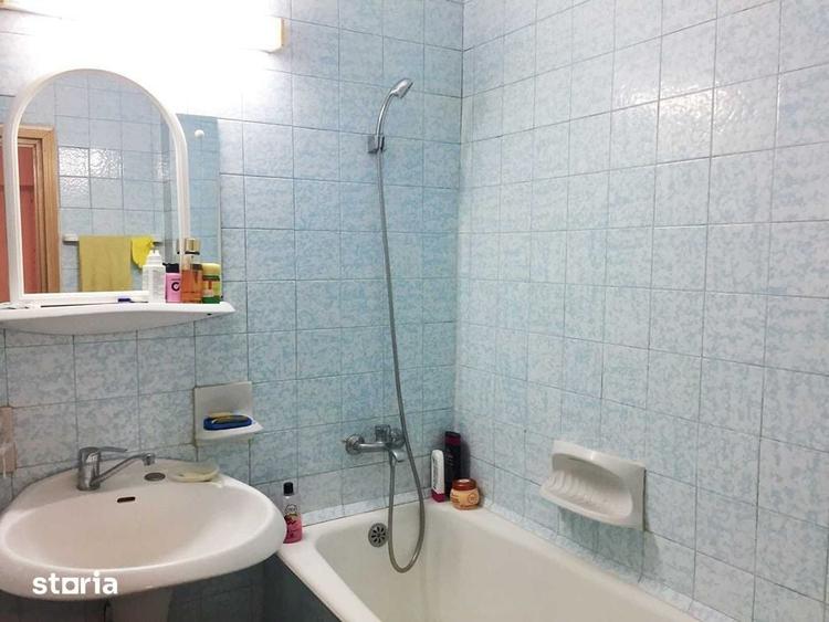 Apartament 3 camere decomandat de inchiriat | Bd. Independen?ei | La 5 - 7