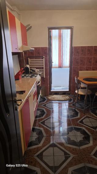 Apartament cu 2 camere decomandat în Horia