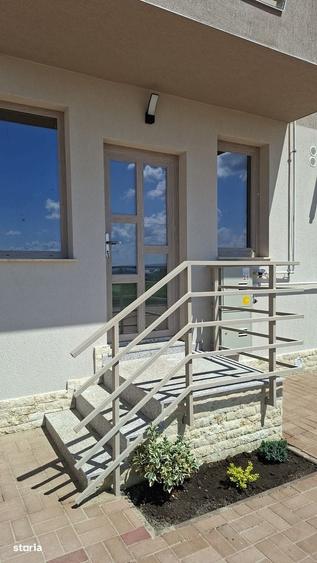 Apartament cu 3 camere în Rediu