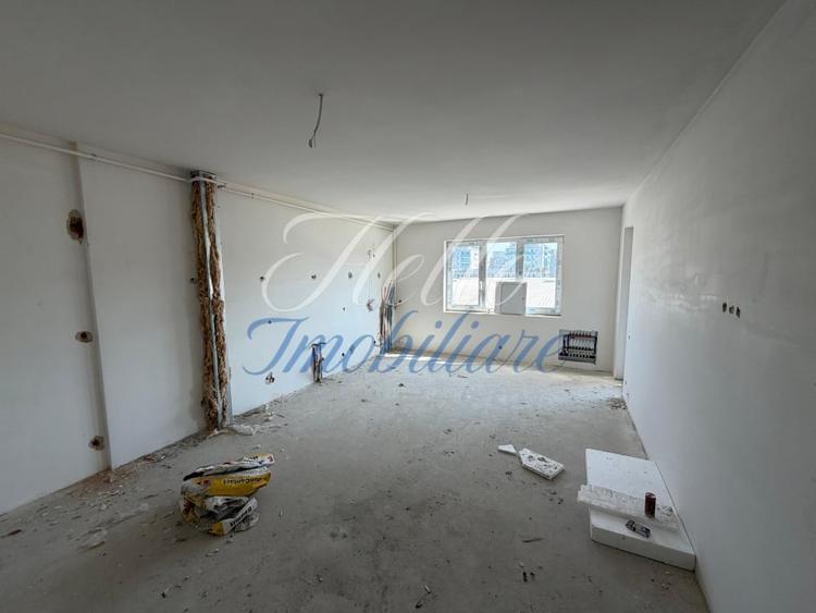 Apartament cu 2 camere semidecomandat în Florești