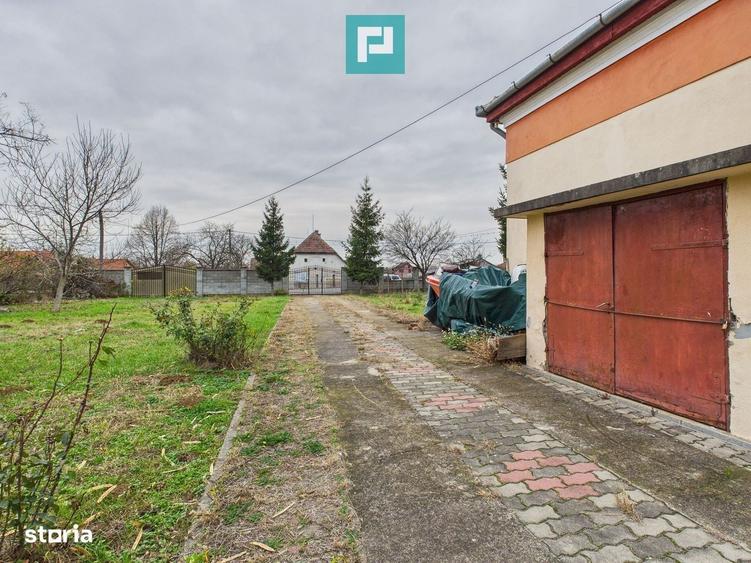 Casă cu 4 camere în Remetea Mică