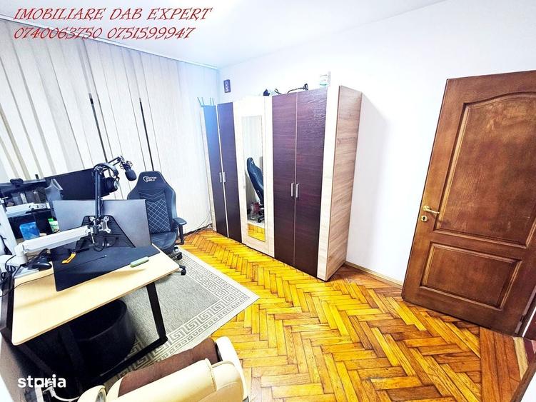 Casa vanzare 5 camere zona CENTRALA - 7