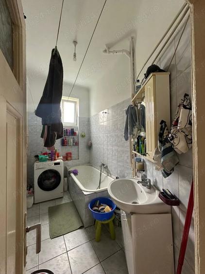 Apartament cu 4 camere decomandat, mobilat în Ultracentral