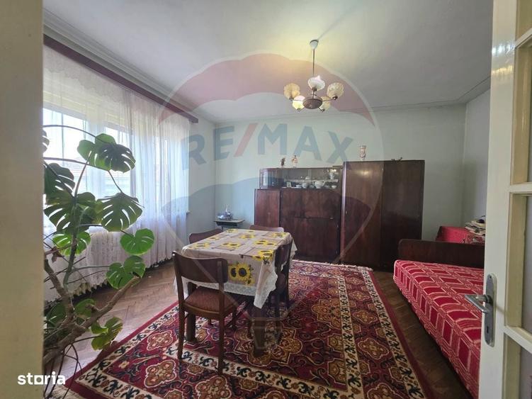 Casă cu 3 camere în Central