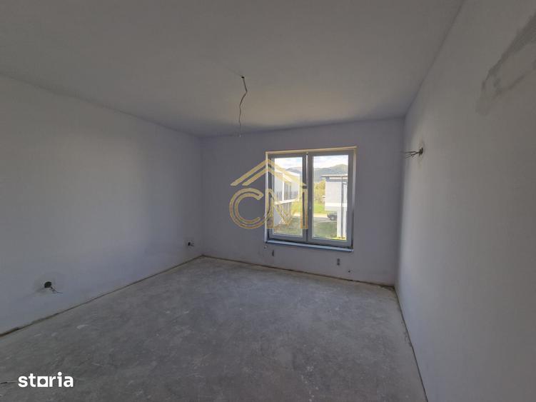 Casa 4 Camere - 110 MPU - 264 MP Teren - Terasa - 7