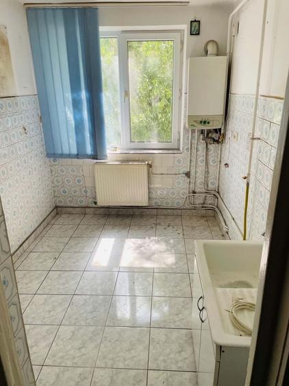 Apartament cu 2 camere semidecomandat în Exterior Vest