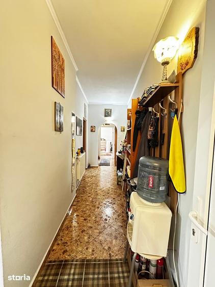Casă cu 4 camere cu Teren 140 Mp în Centrul Civic