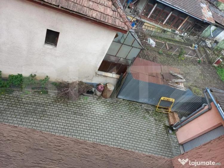 Spațiu comercial, de 1,200 mp, în Central