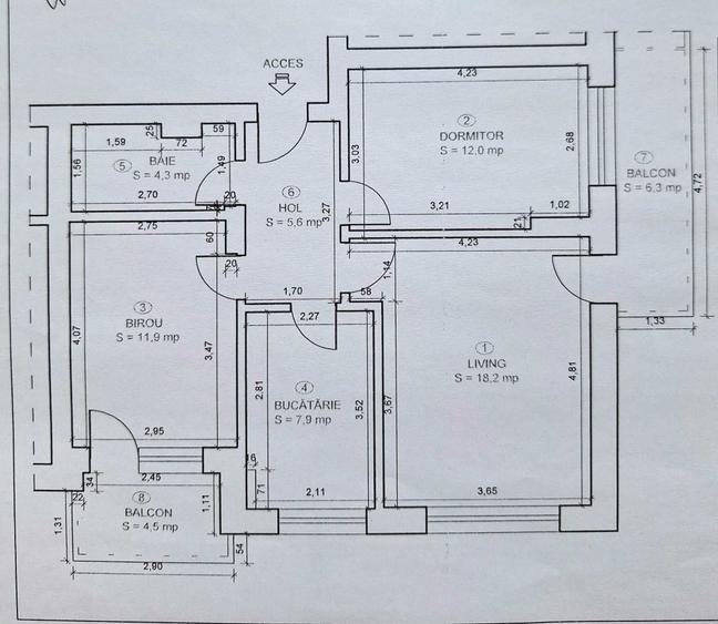 Apartament cu 3 camere decomandat în Cristian
