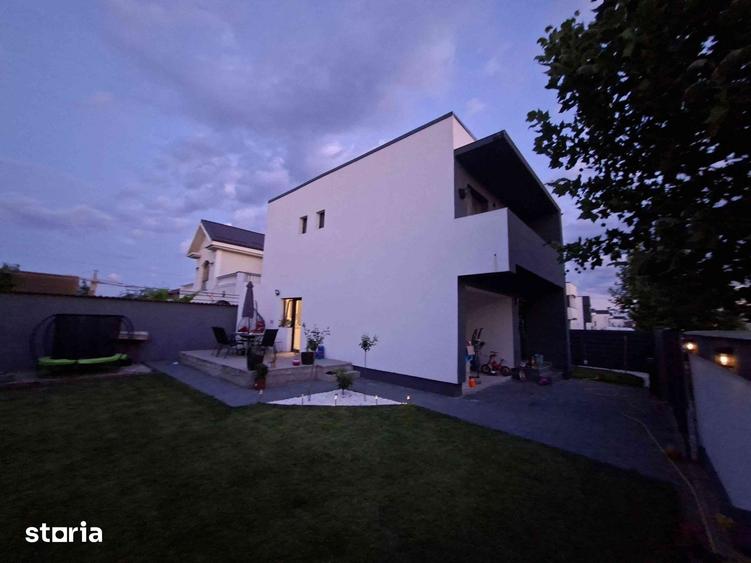 Casă cu 4 camere cu Teren 270 Mp în Calea București