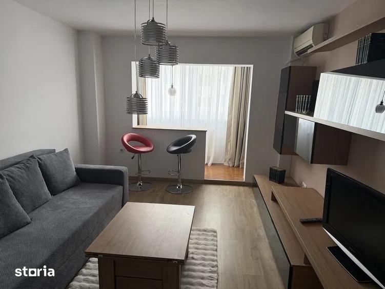 Apartament cu 3 camere decomandat în Văcăresti