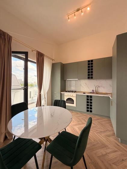 Apartament cu 2 camere decomandat, mobilat în Băneasa