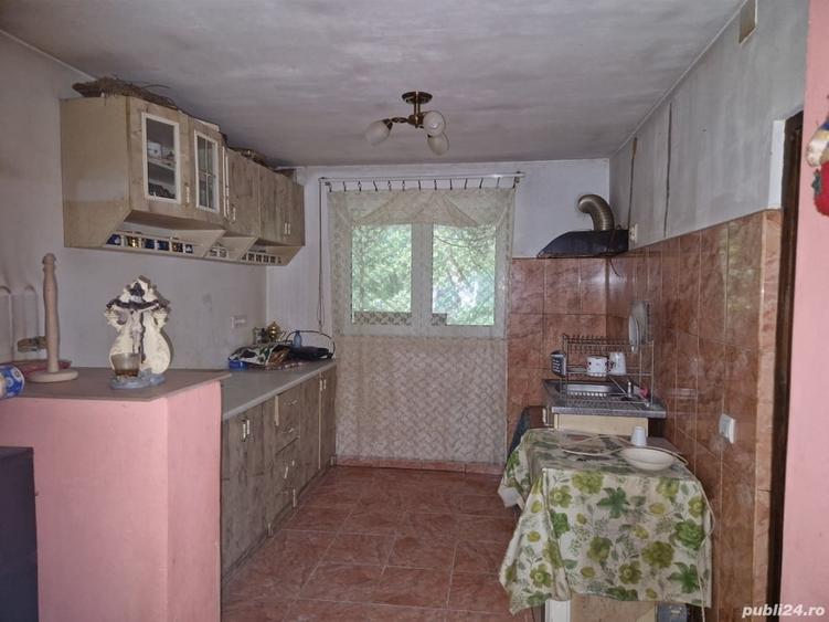 Casă cu 4 camere cu Teren 700 Mp în Colun