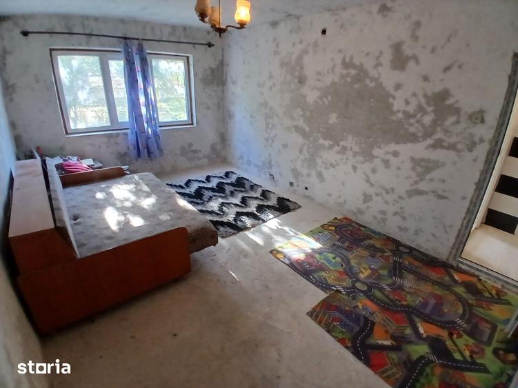Apartament cu 2 camere decomandat în Est