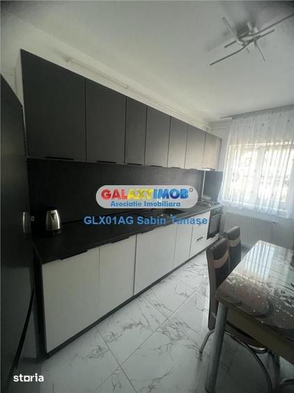 Apartament cu 2 camere decomandat în Calea București