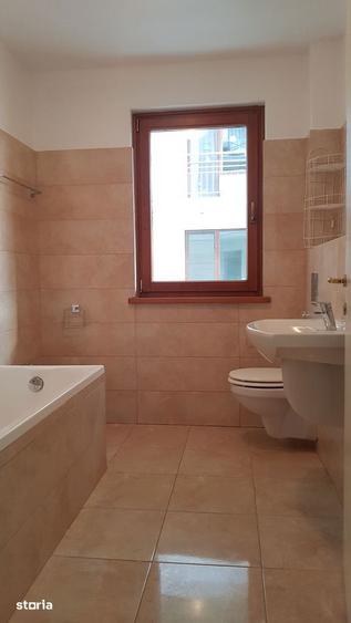 Apartament cu 3 camere decomandat, mobilat în Calea Dumbrăvii