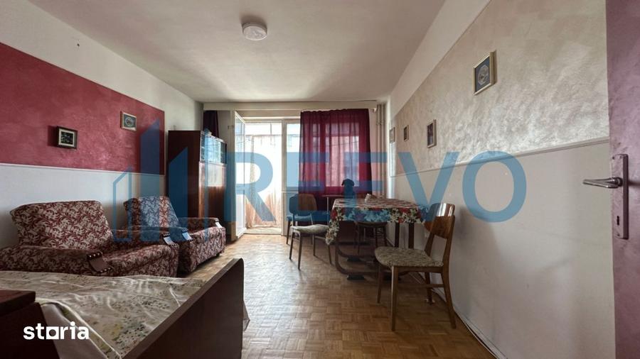 Apartament cu 2 camere decomandat, mobilat în Cornișa