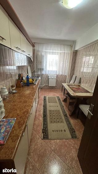 Apartament cu 2 camere decomandat, mobilat în City Park Mall