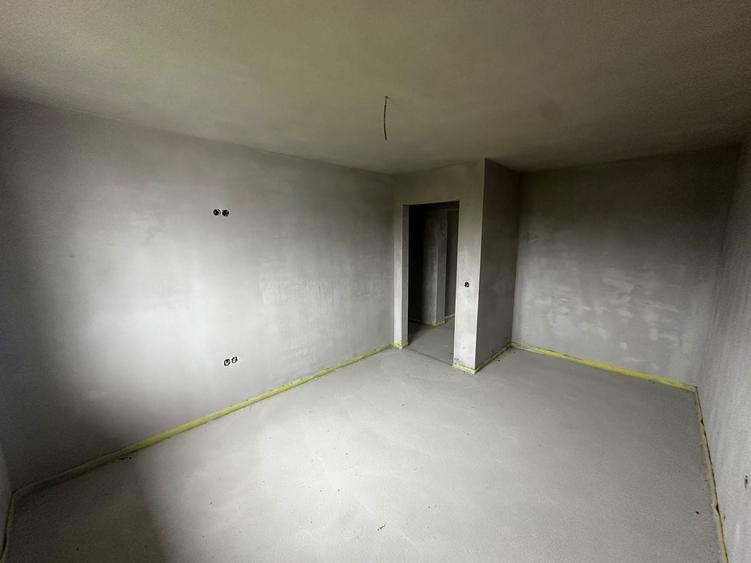 Casă individuală cu 5 camere cu Canalizare în Exterior Est