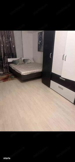 Garsonieră în Titan