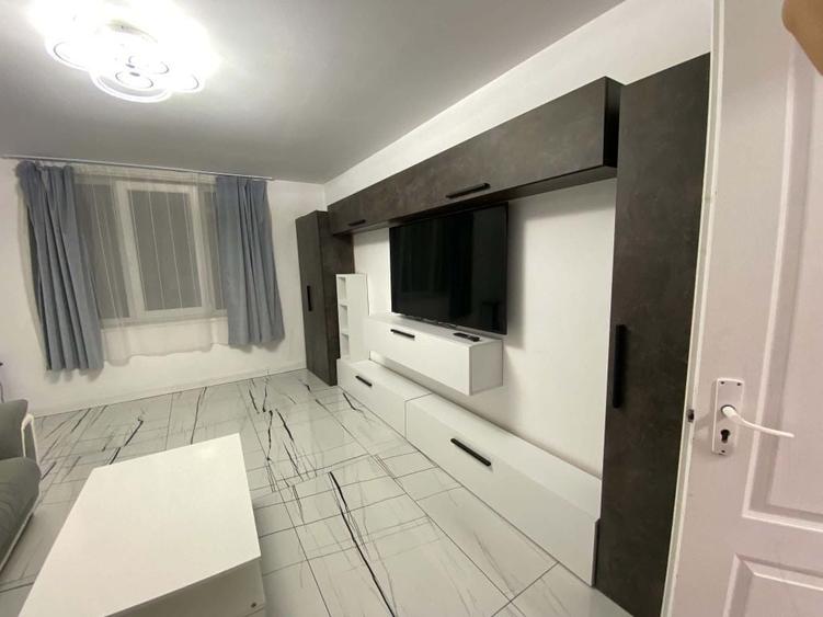 Apartament cu 2 camere decomandat în Ultracentral