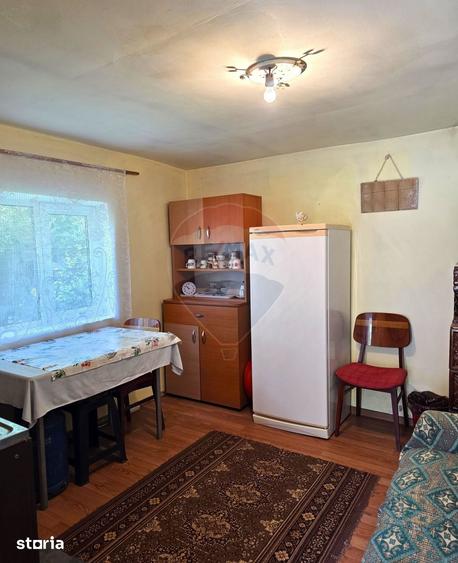Casă cu 4 camere cu Teren 1254 Mp în Mărăcineni