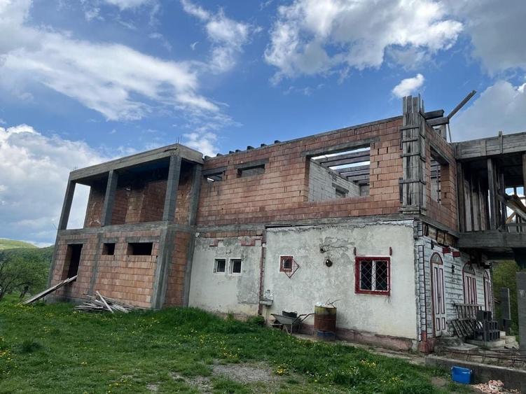 Spațiu comercial, în Luieriu