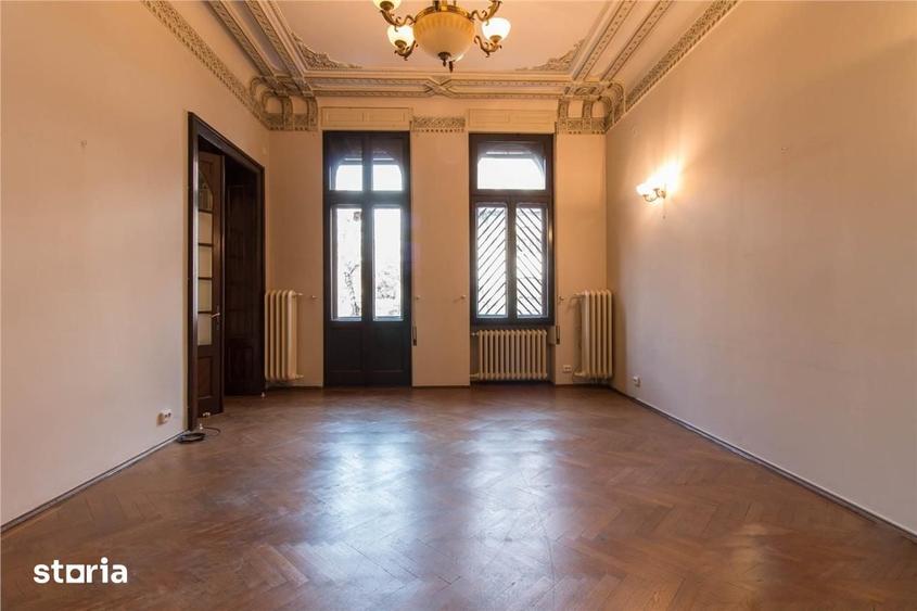 Casă cu Teren 845 Mp în Eminescu