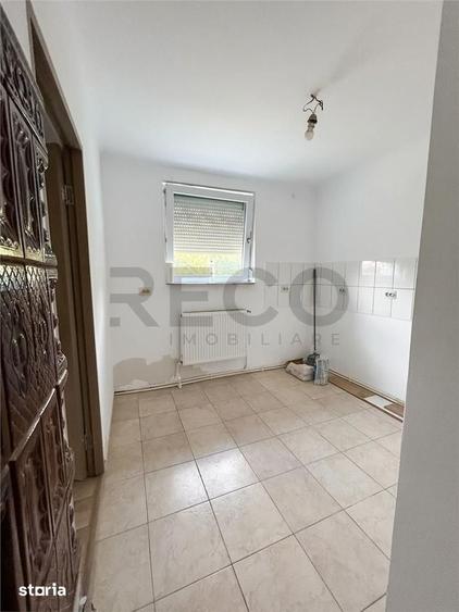 Apartament cu 2 camere decomandat în Iorga