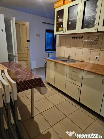 Casă cu 5 camere cu Teren 1000 Mp în Odobești