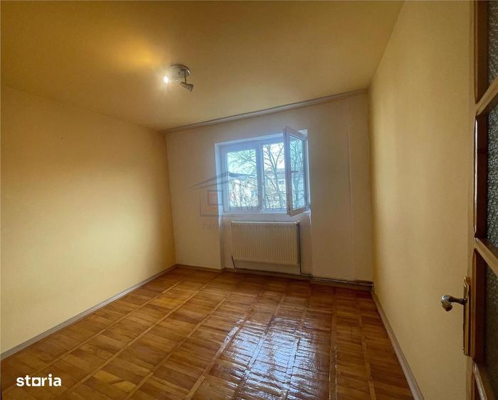 Apartament cu 3 camere decomandat în Paltin