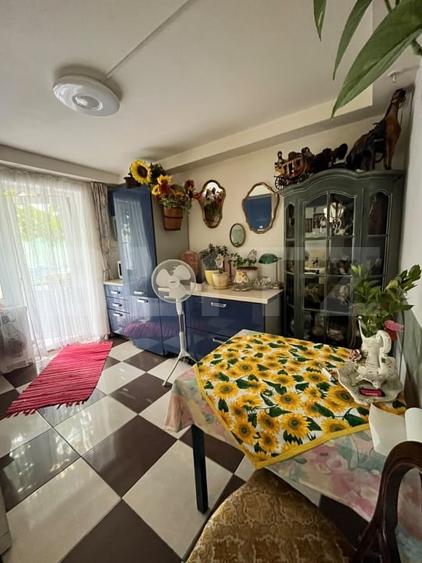 Apartament cu 3 camere decomandat, mobilat în Sud