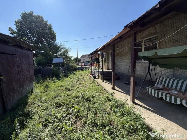 Casă cu 2 camere cu Teren 1500 Mp în Bârgău