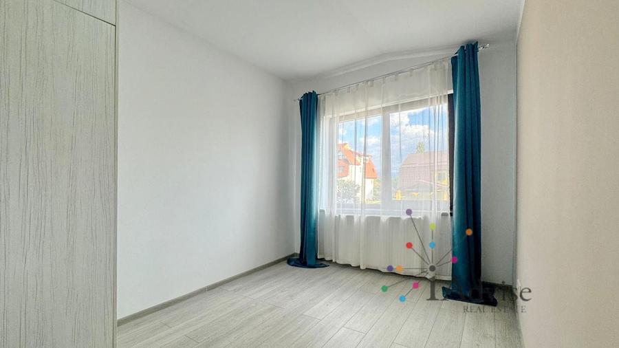 Casă cu 4 camere cu Canalizare în Hărman