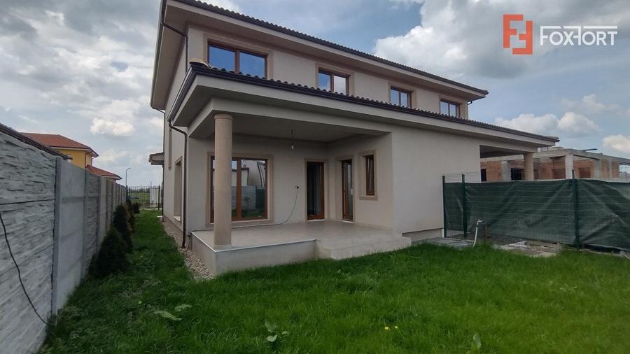 Duplex cu 4 camere cu Teren 280 Mp în Săcălaz