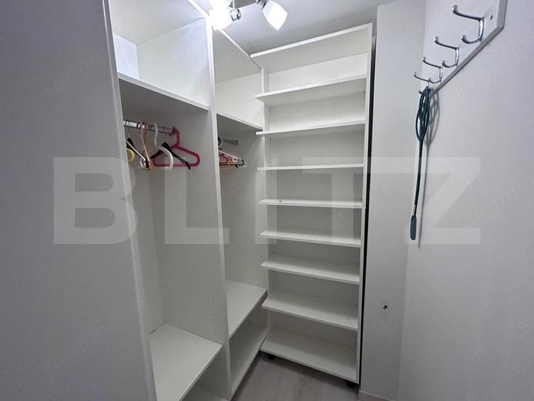 Apartament cu 3 camere decomandat în George Enescu