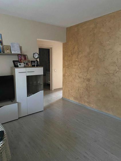 Apartament cu 3 camere decomandat în Ultracentral
