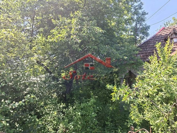 Teren de 3470 mp, în Cornu