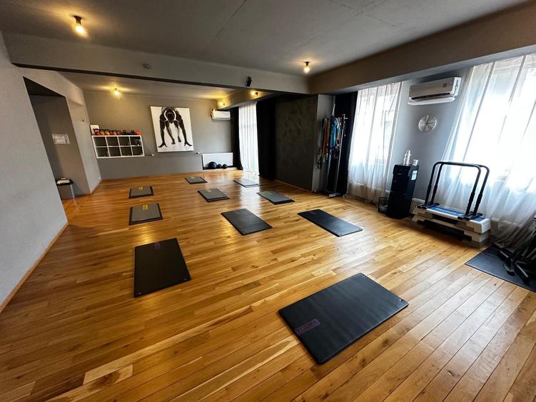 Apartament cu 4 camere decomandat în Dacia